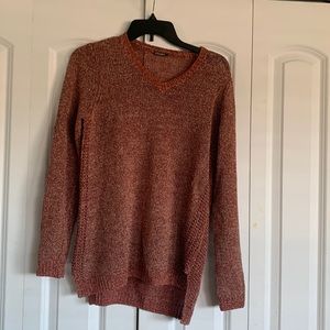 Reddish linen poly blend sweater